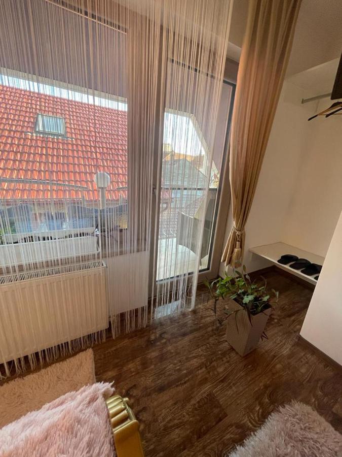 Negrean Residence Oradea Exterior photo